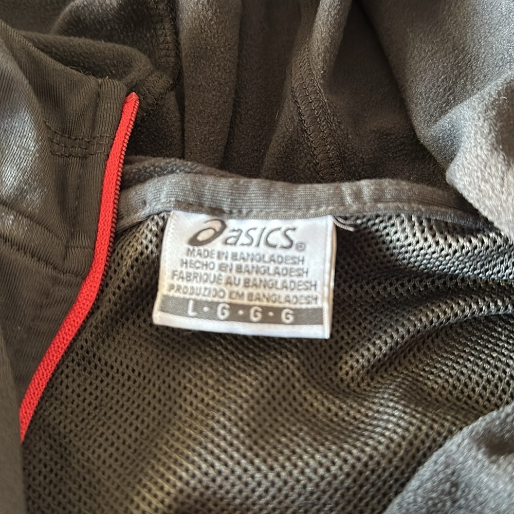 ASICS running top - Picture 3 of 5